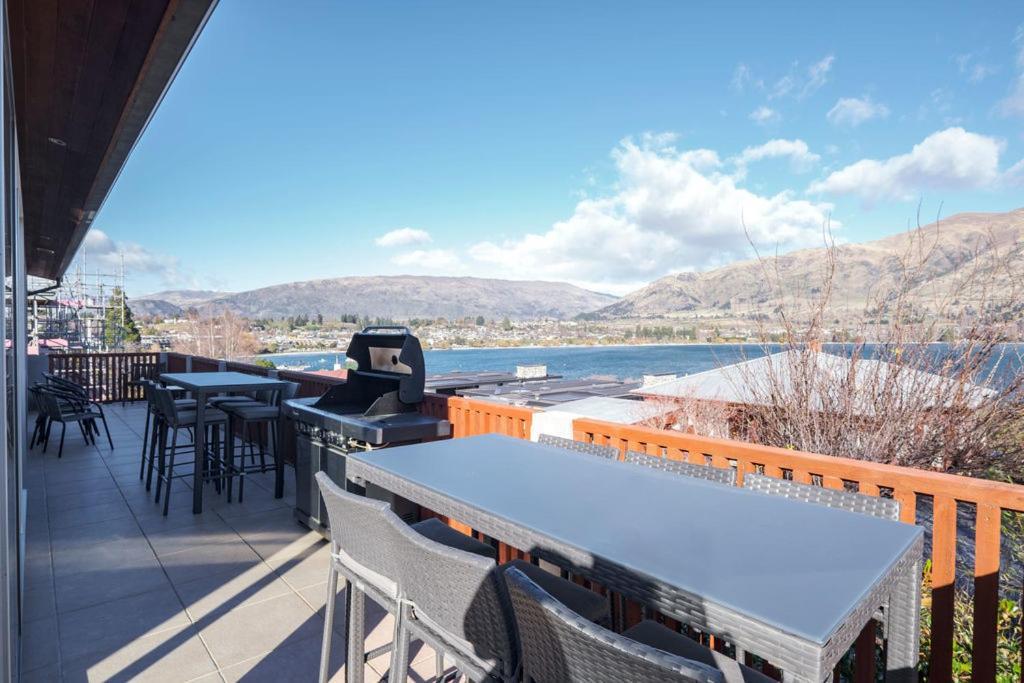 Holiday home Lakeview Heights - - Bachcare Nz Wanaka