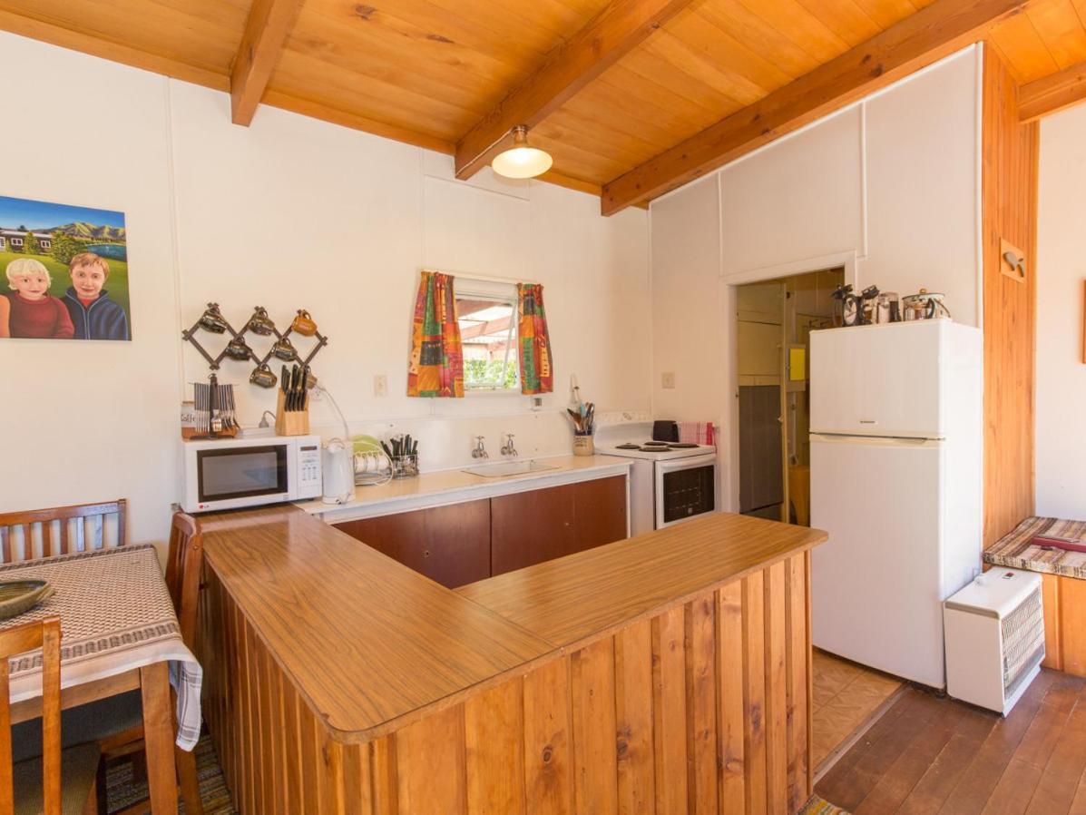 Southern Lakes Sweetie - Town Bach Holiday home *