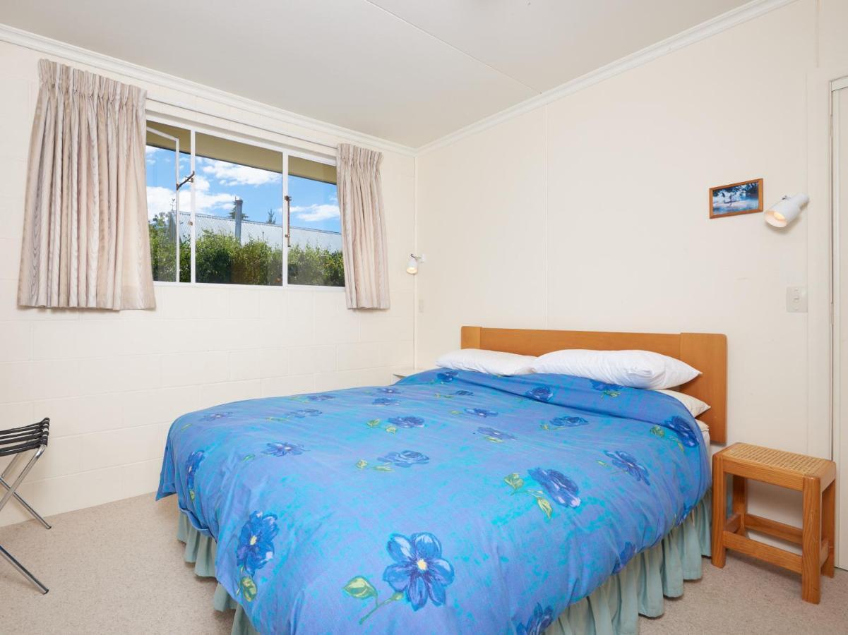 Holiday home Lakeside Serenity - *
