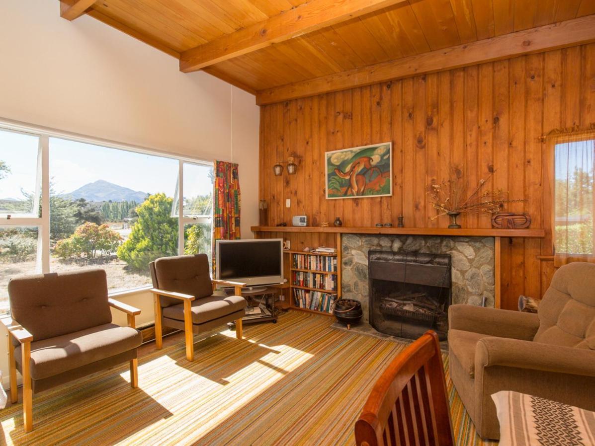 Southern Lakes Sweetie - Town Bach Holiday home Wanaka