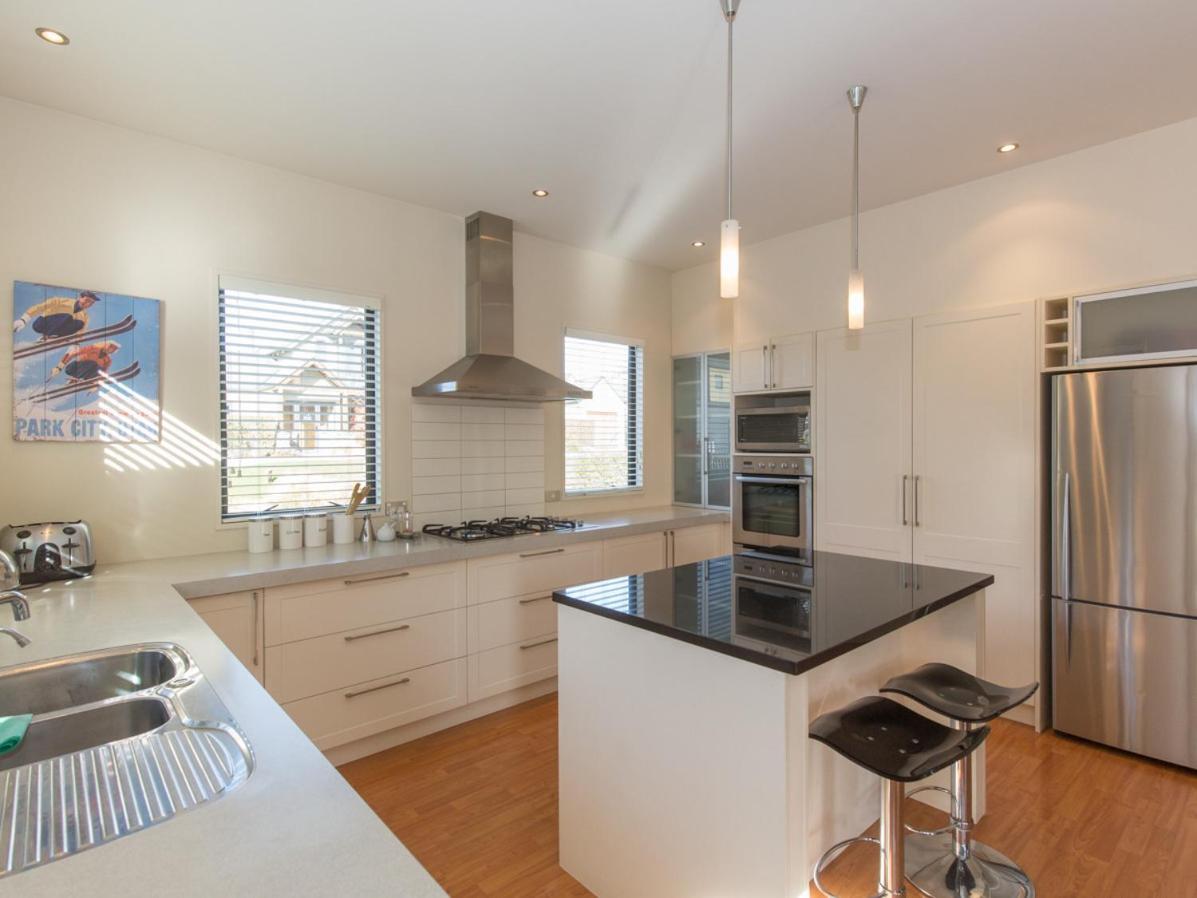 Modern Haven - Holiday home
