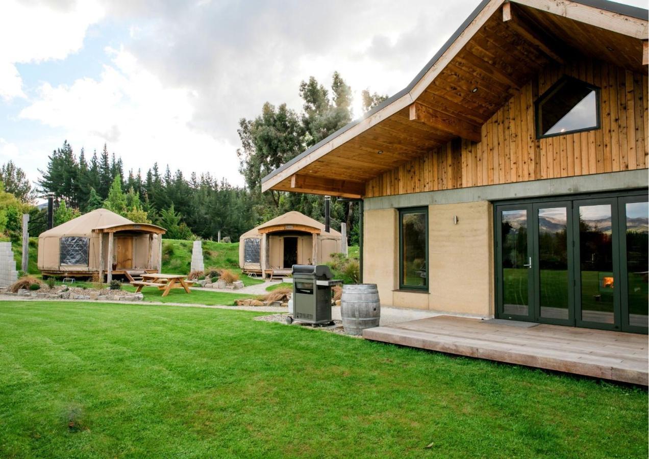 Oasis Yurt Lodge Lodge
