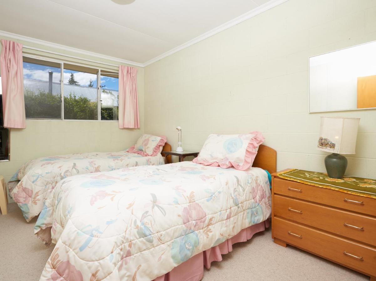 Lakeside Serenity - Holiday home Wanaka