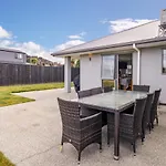 Haven On Hunt - Albert Town Holiday Home