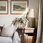 Kirimoko Lodge