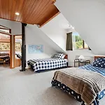 So Good On Sargood - Wanaka Holiday Home