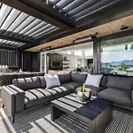 Absolute Luxury On Warren