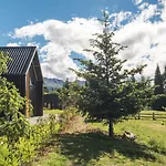 Aubrey Guest House