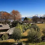 Wanaka Hotel
