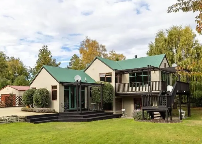 Rata Street Retreat
