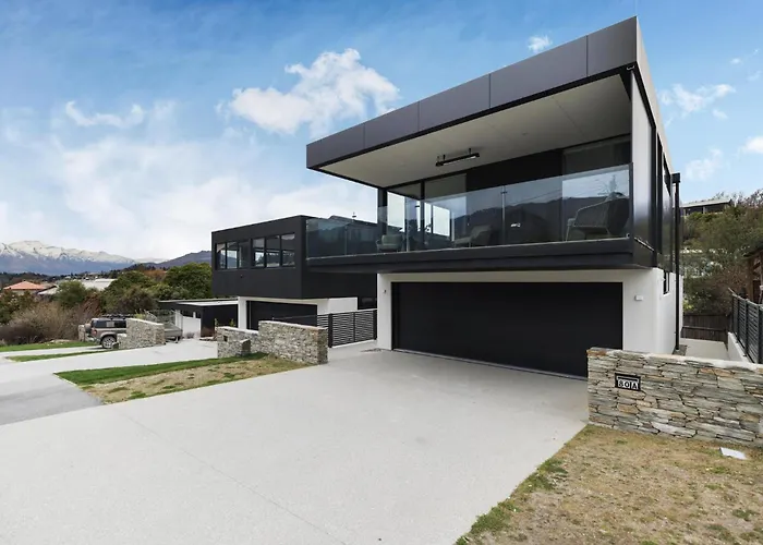 Villa Aurora, Luxury In The Heart Of Wanaka