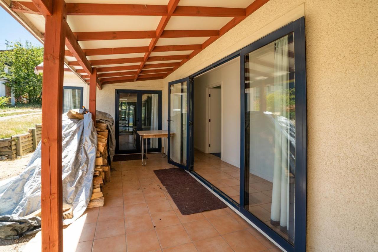 Holiday home The Lakefront Gem - *