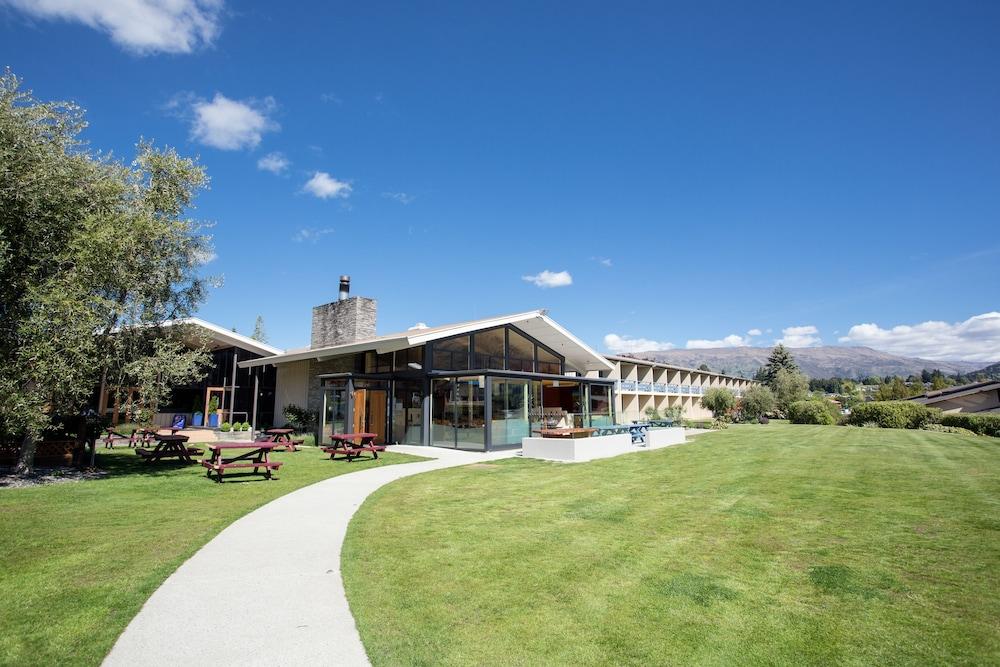 Wanaka Hotel Hotel 3*