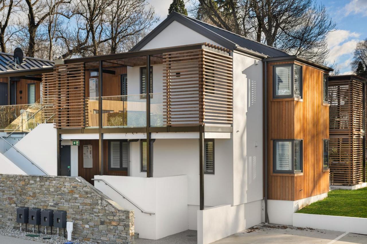 Ashgrove Lane Apartment