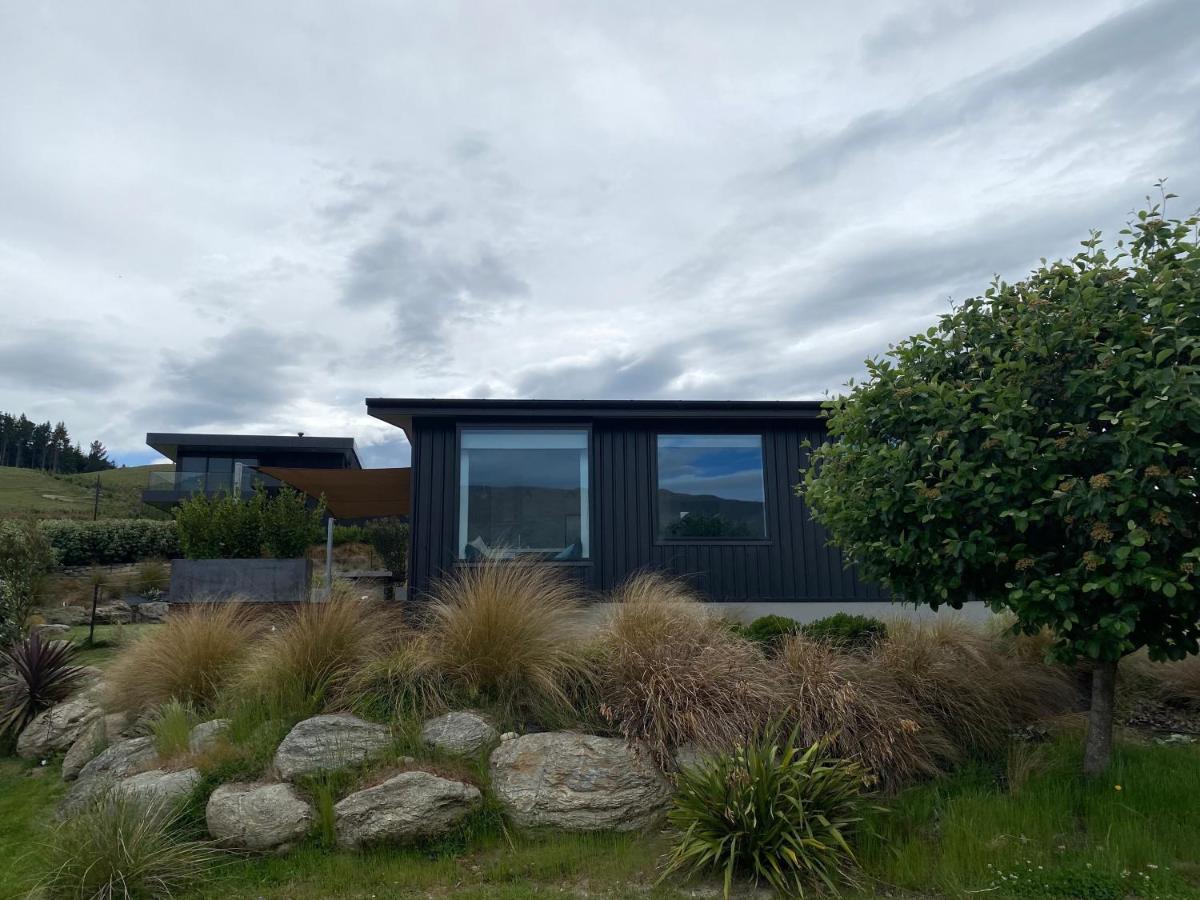 Karearea Views - * Wanaka