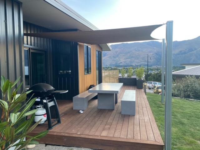 Karearea Views - * Wanaka