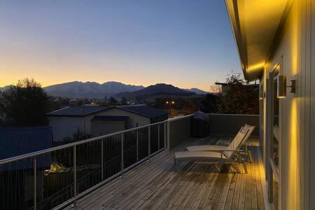 'mount Iron Edge' With Mountain Views Holiday home Wanaka