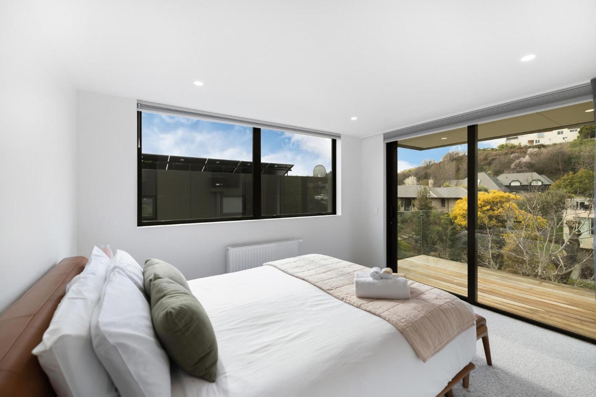 Aurora, Luxury In The Heart Of