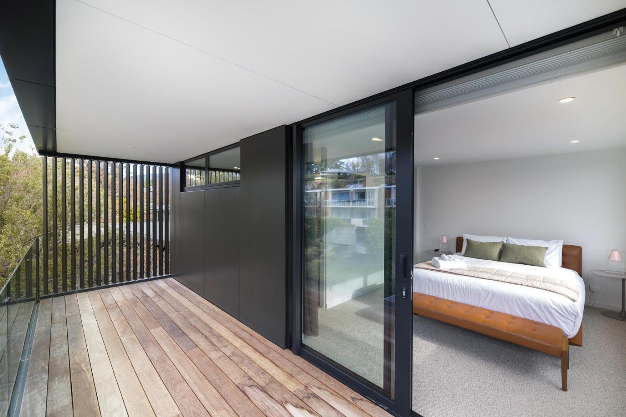 Aurora, Luxury In The Heart Of *