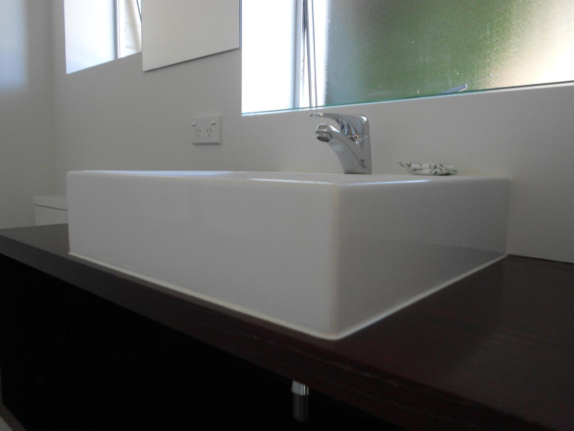 Panorama Court 3*