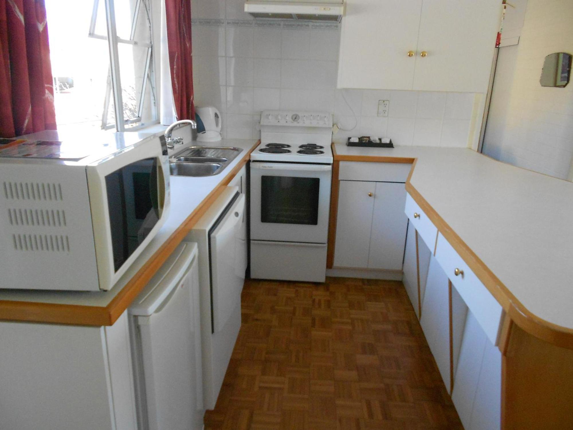 Panorama Court 3*
