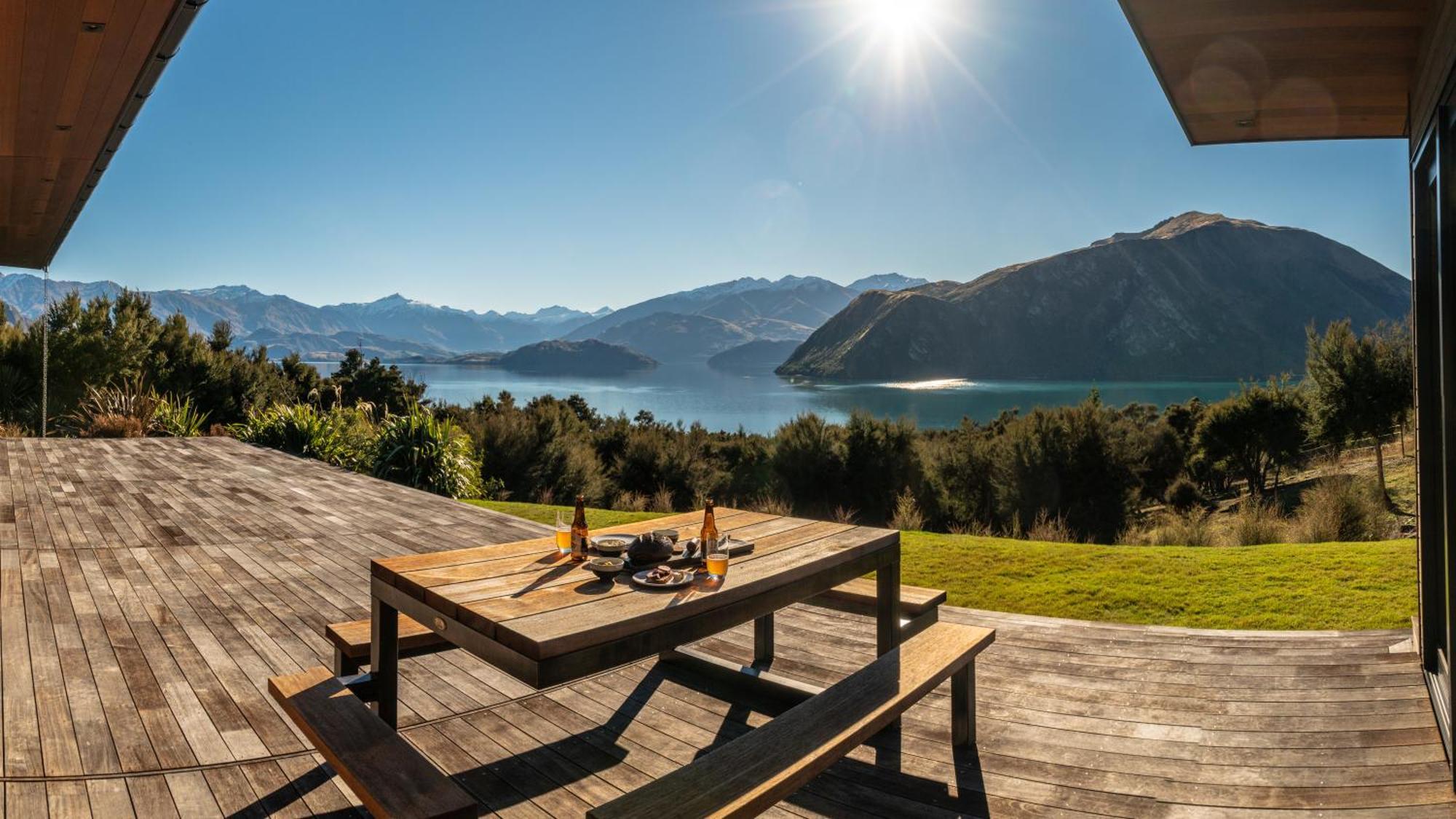 Aurum - Sleeps 6 - Stunning Views * Wanaka