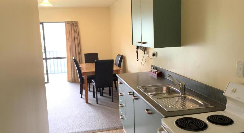 Heights Motel 3*