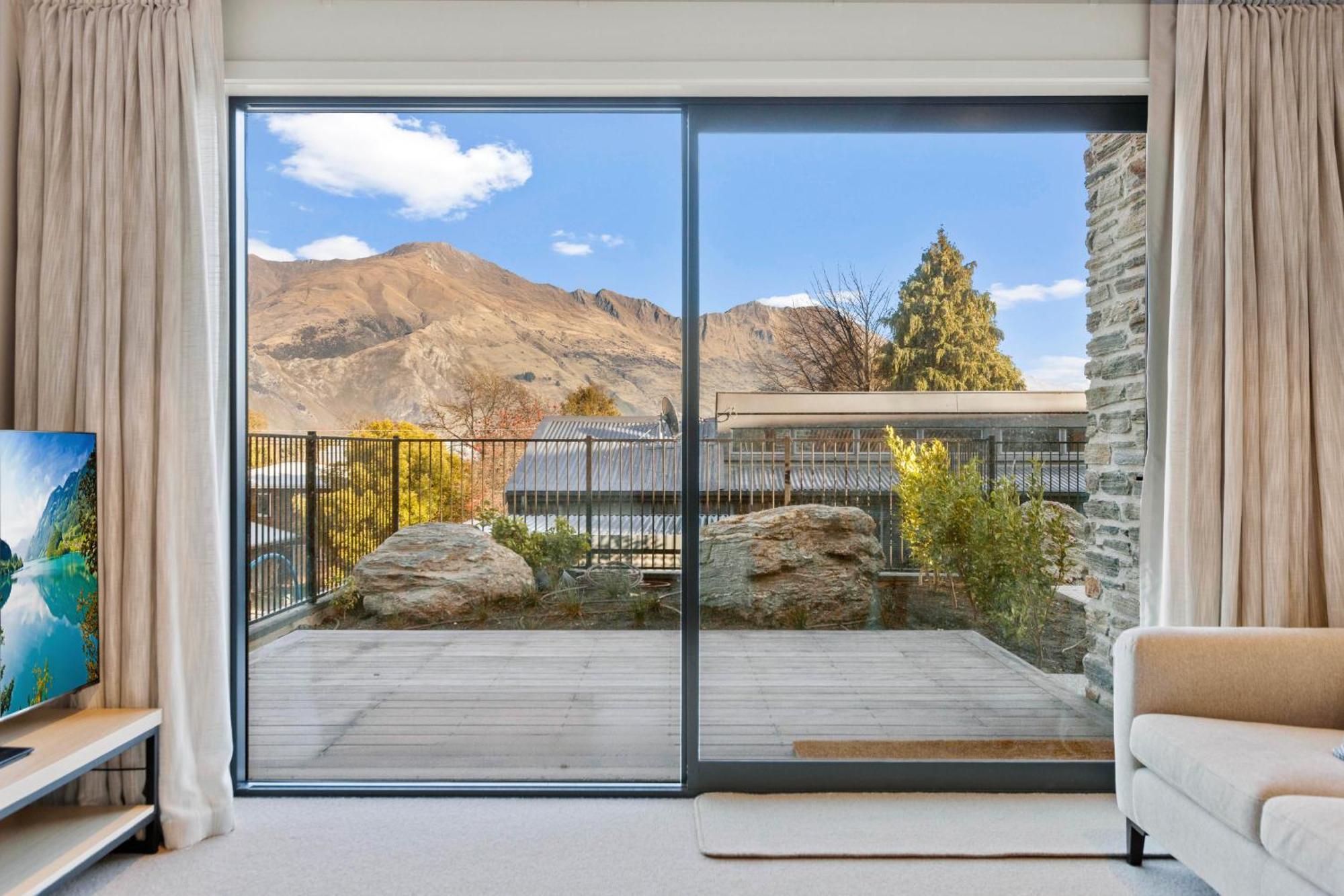 With Mountain Views Guest house