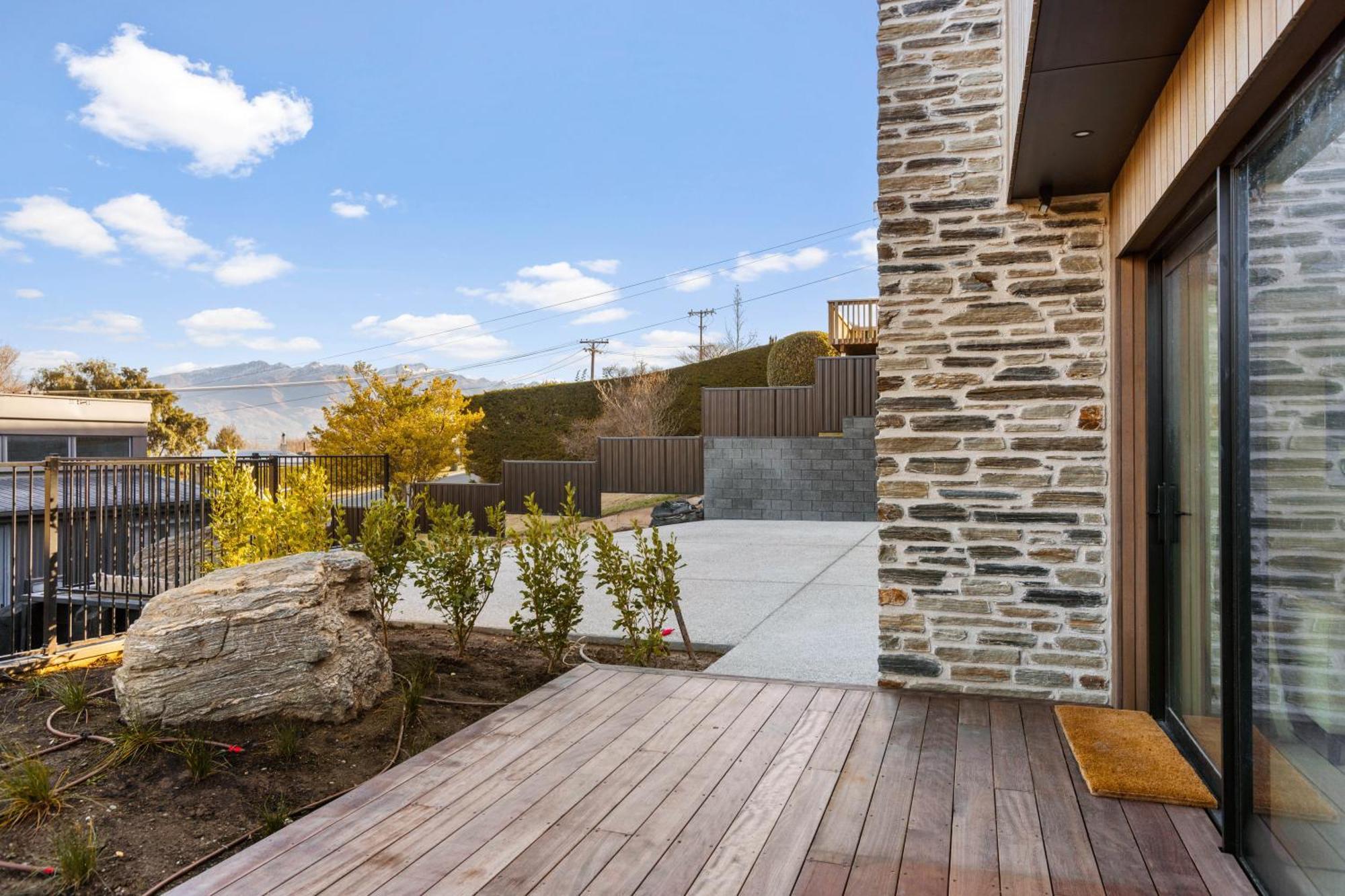 With Mountain Views Guest house *