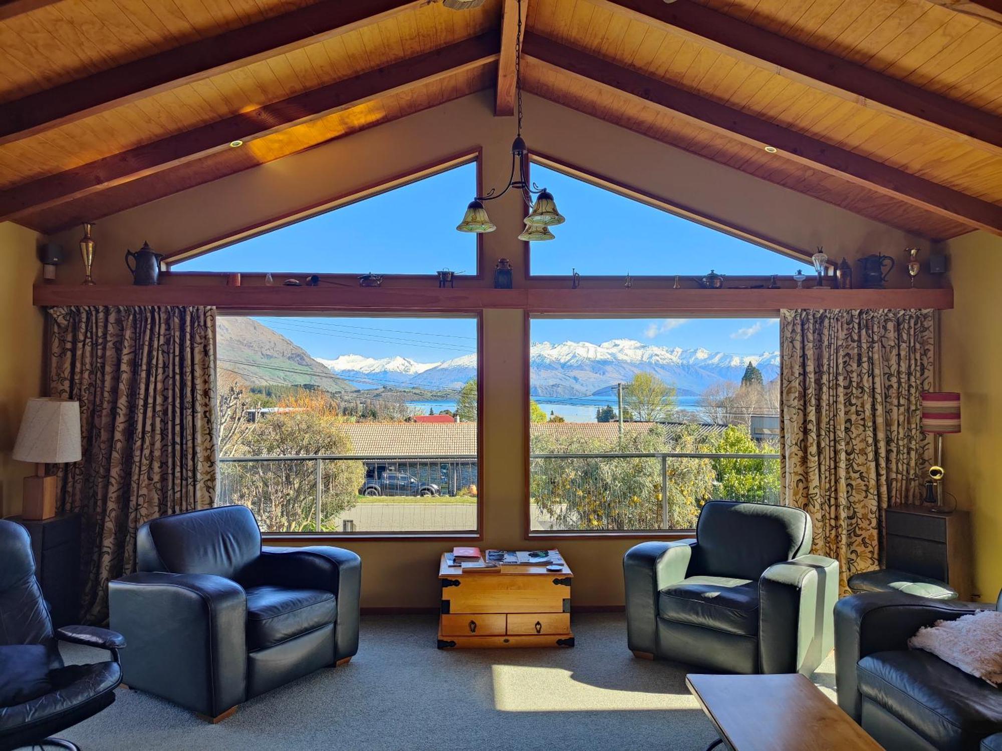 Retro - Wanaka