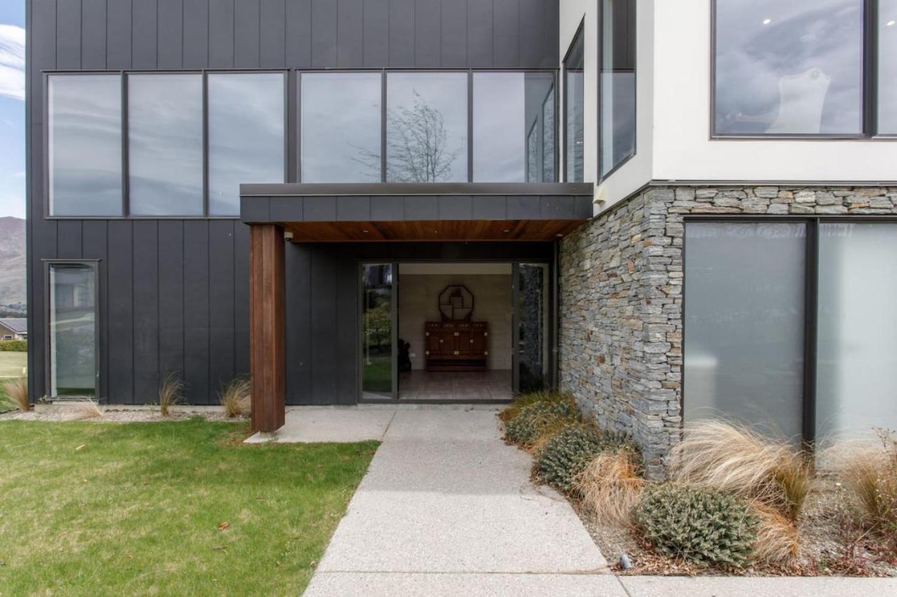 Grand Peninsula Holiday home *