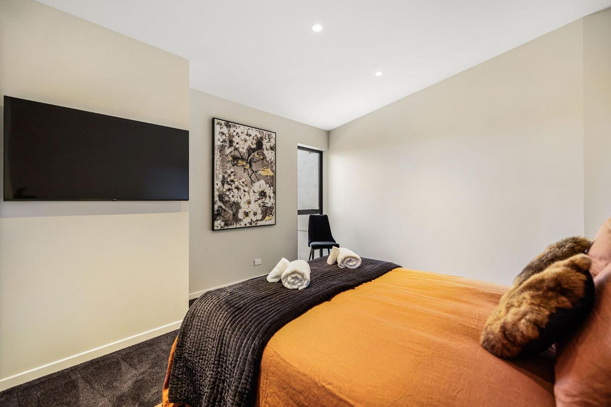 Absolute Luxury On Warren *