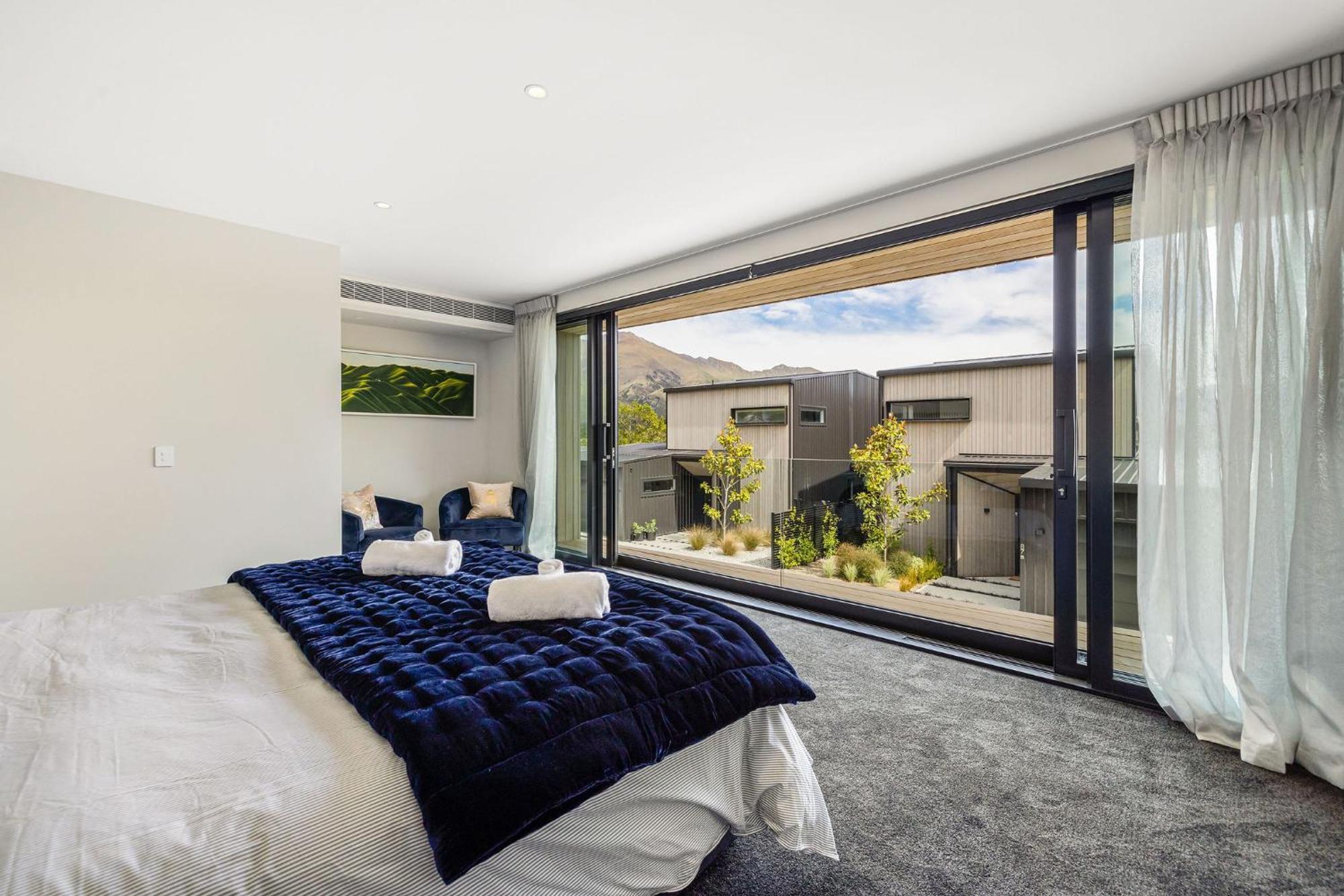 Absolute Luxury On Warren Holiday home *