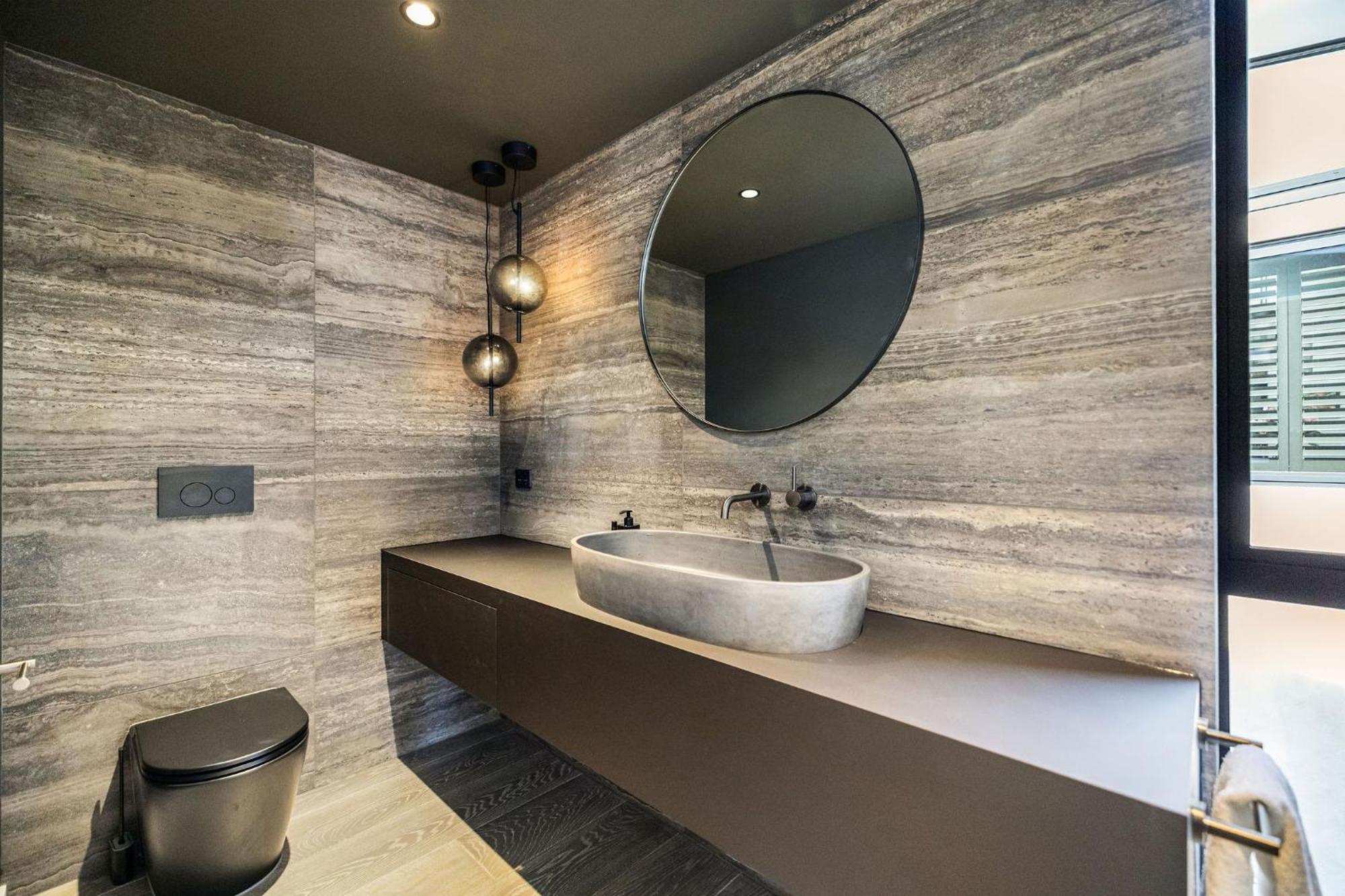 Absolute Luxury On Warren *