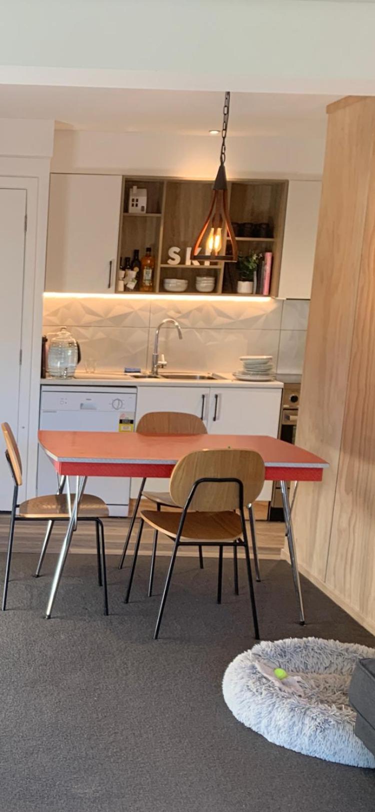 2 Bedroom, Walk To Town Apartment