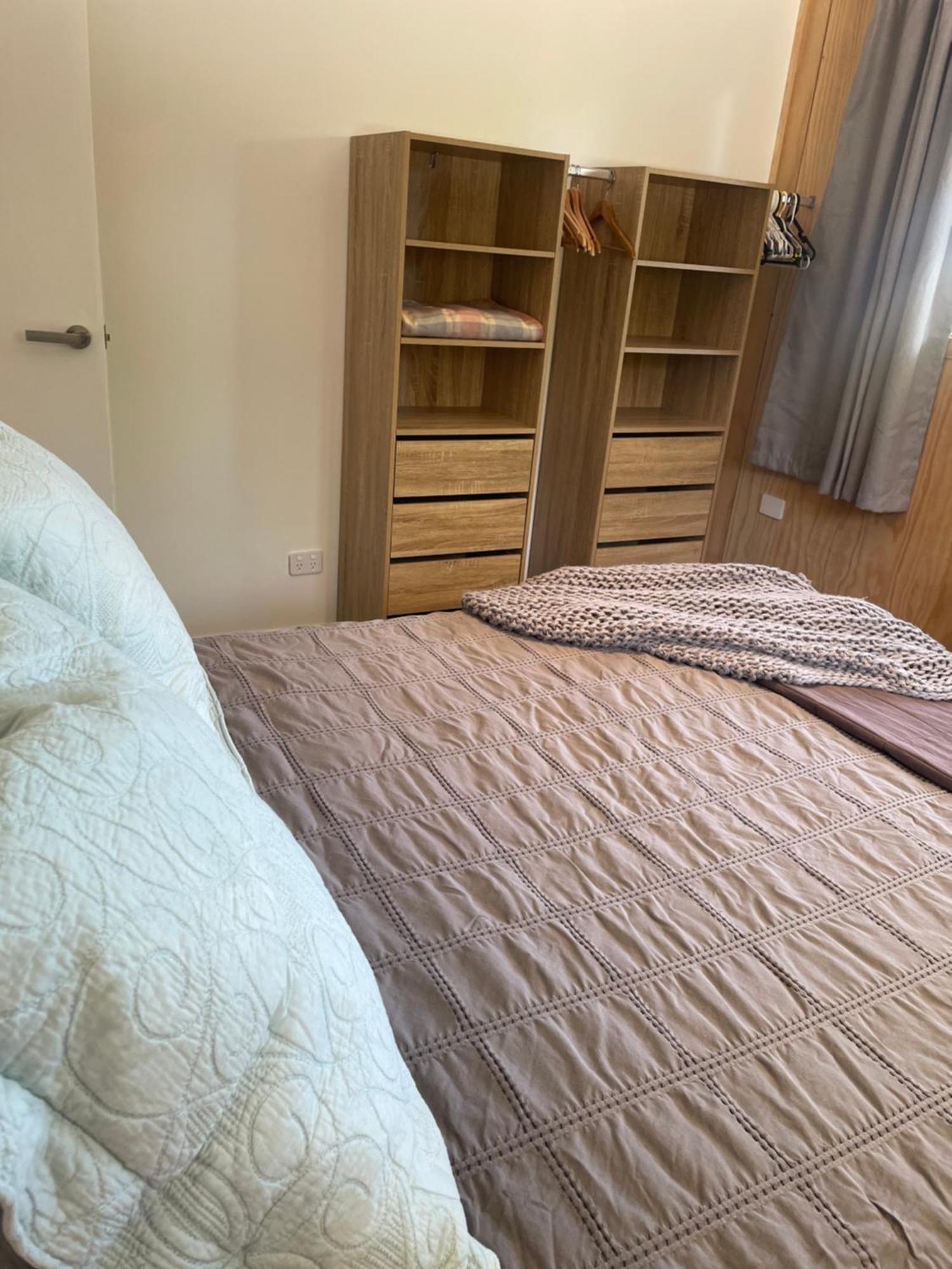 Apartment 2 Bedroom, Walk To Town