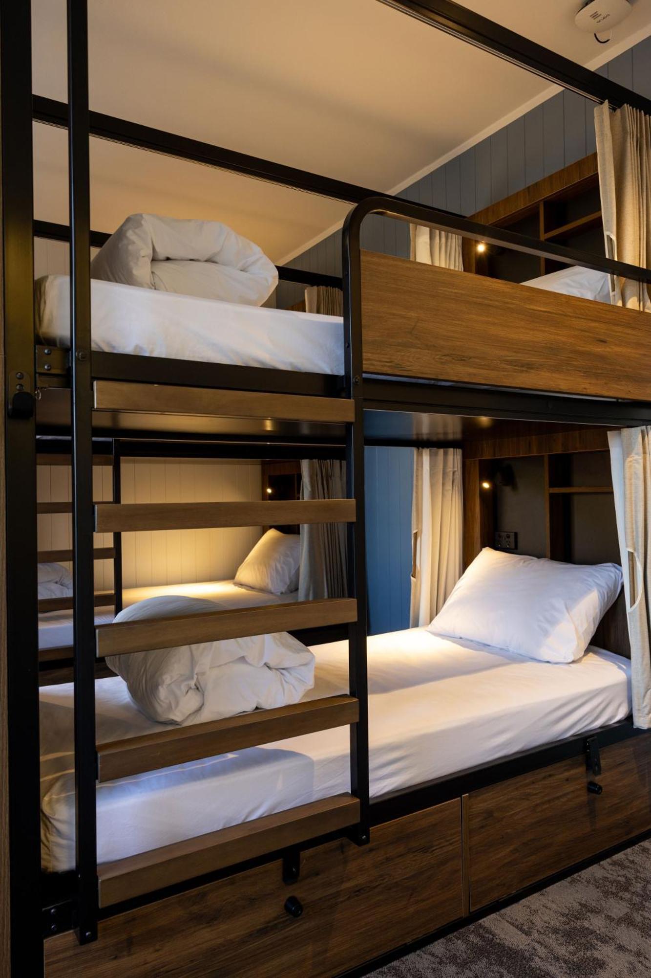 Haka House Hostel *