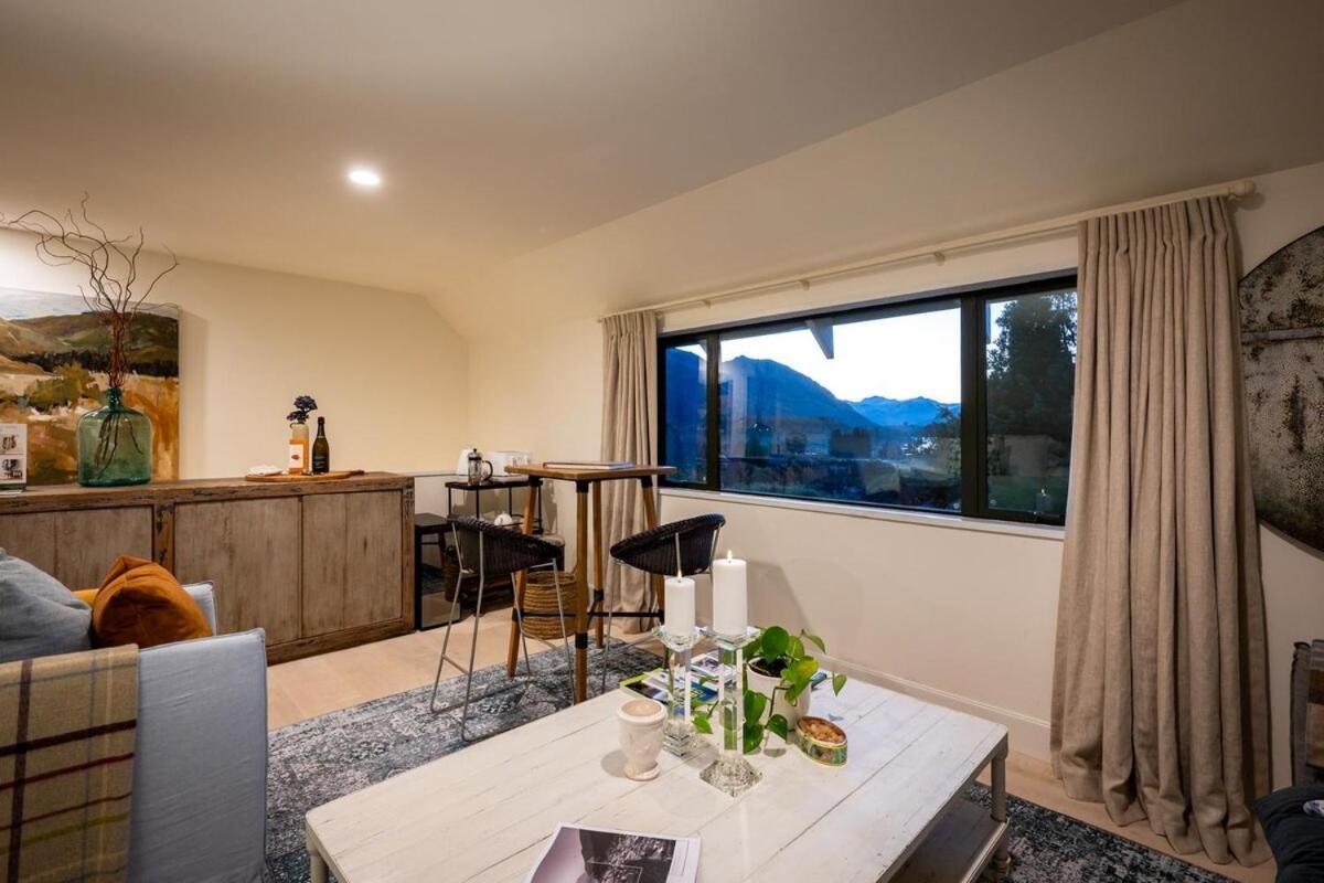 Aspiring View Apartment