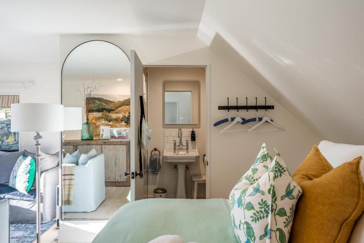 Aspiring View Apartment