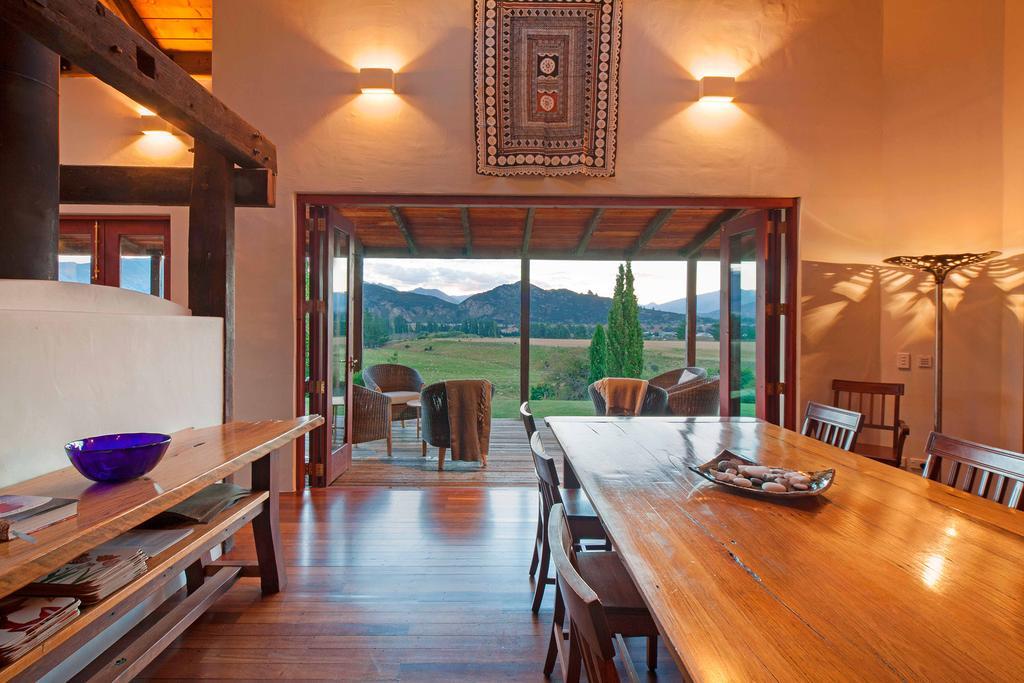 Riverrun Lodge Wanaka