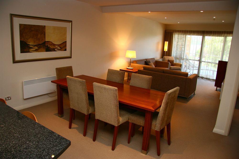 Lakeside Aparthotel