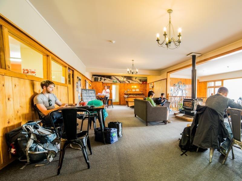 Haka House Hostel *