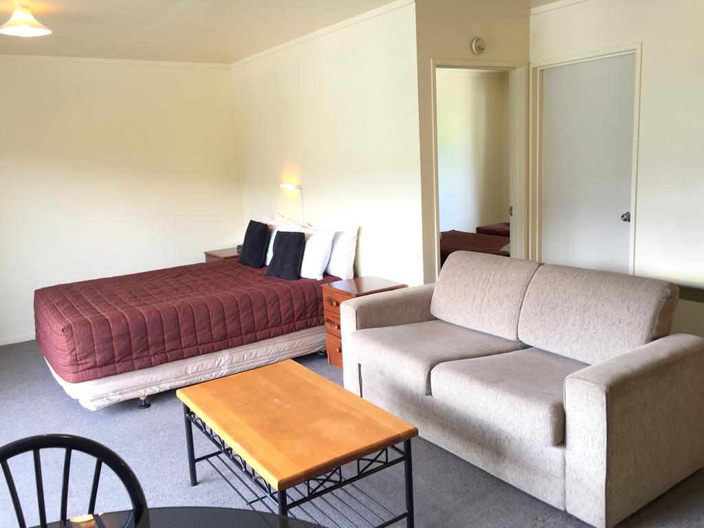 Motel Heights