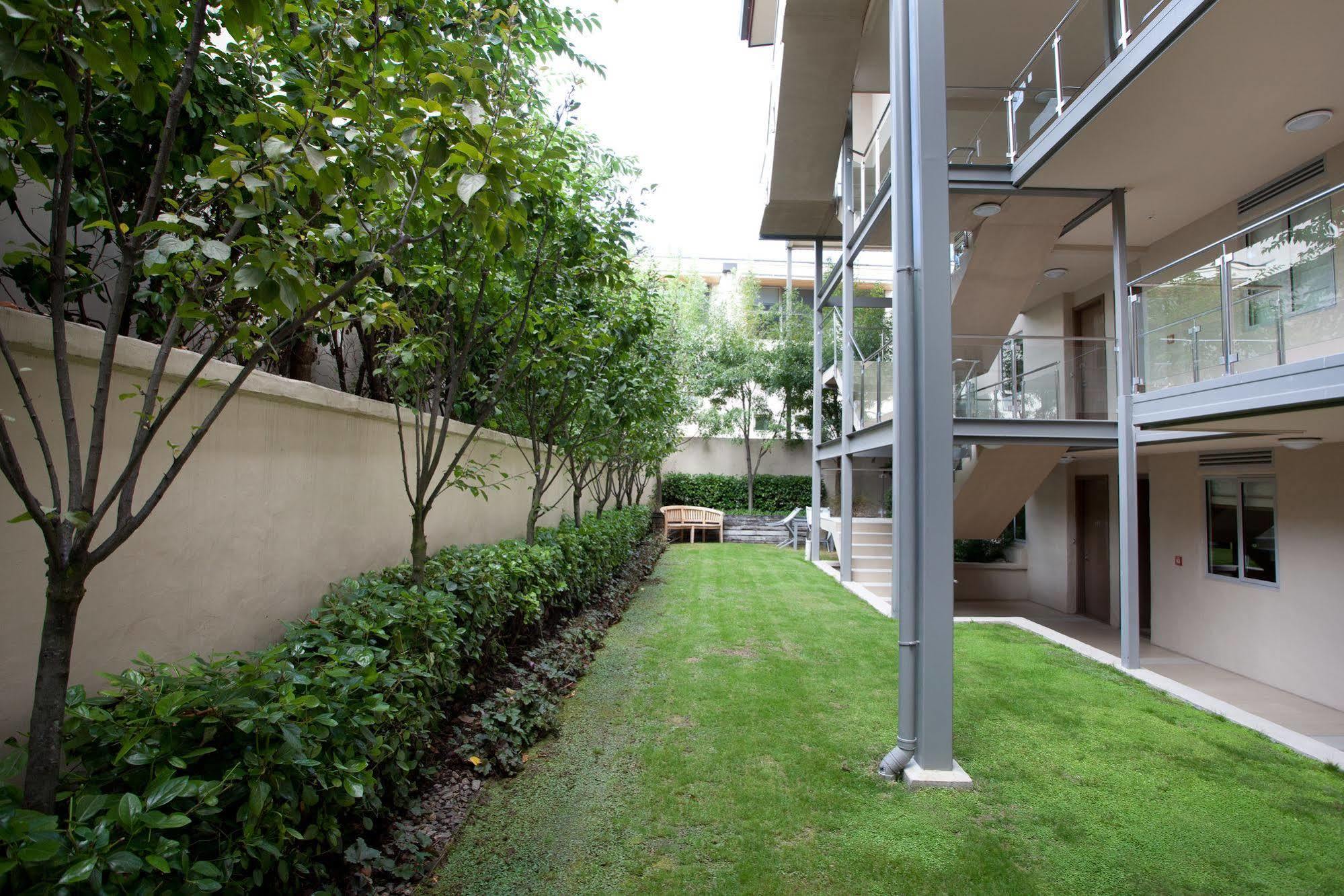 Aparthotel Lakeside 5*