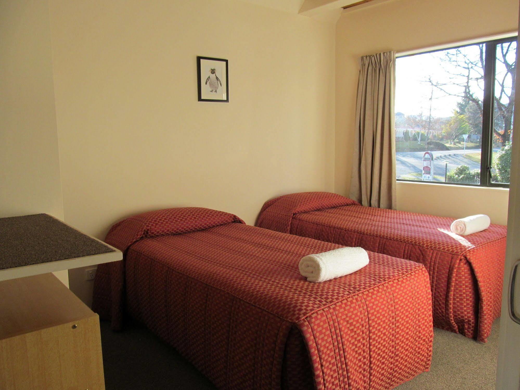 Heights Motel 3*