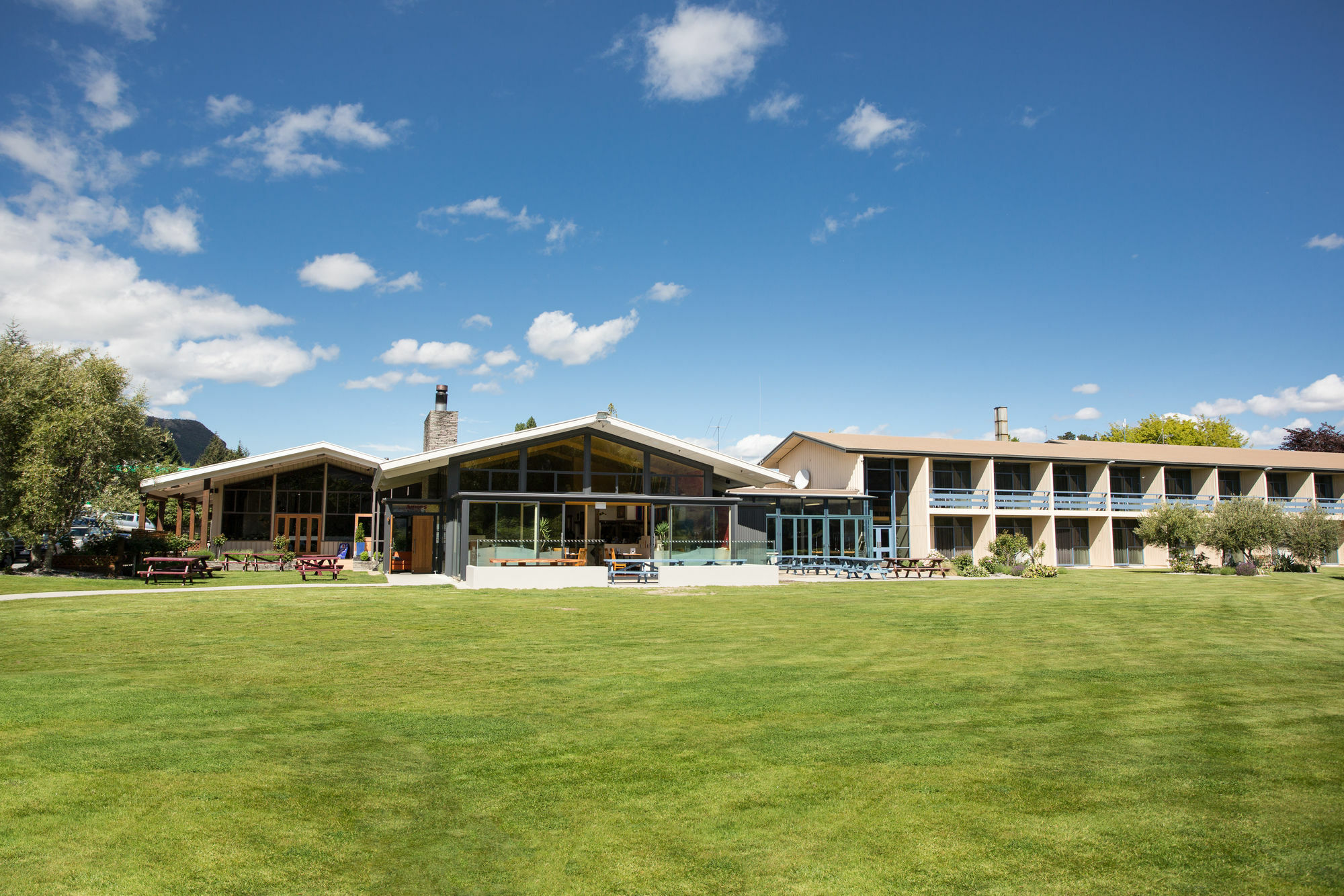Wanaka Hotel