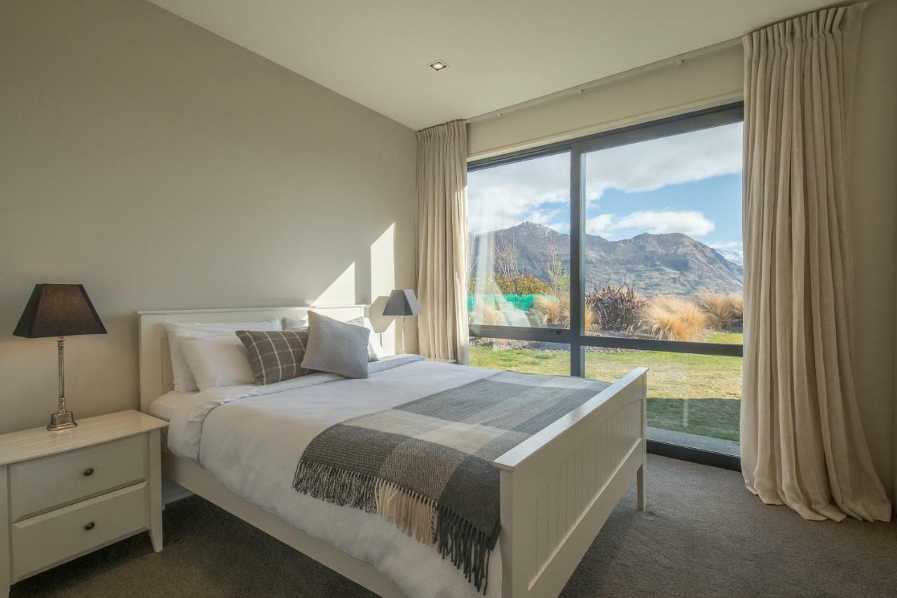 Villa Black Peak Views *