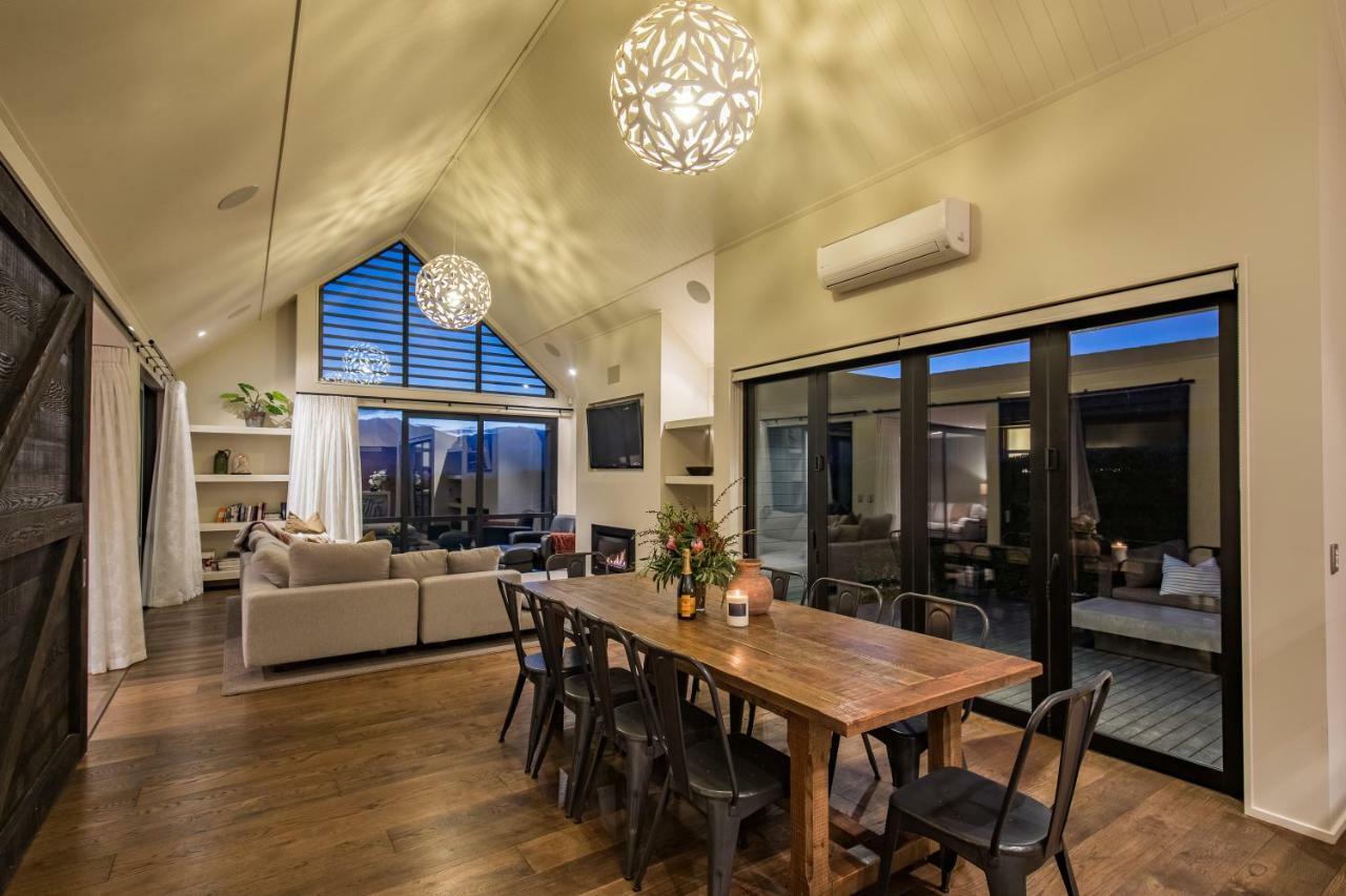 Black Peak Views Villa *