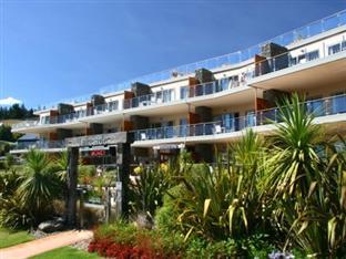 Lakeside Aparthotel 5*