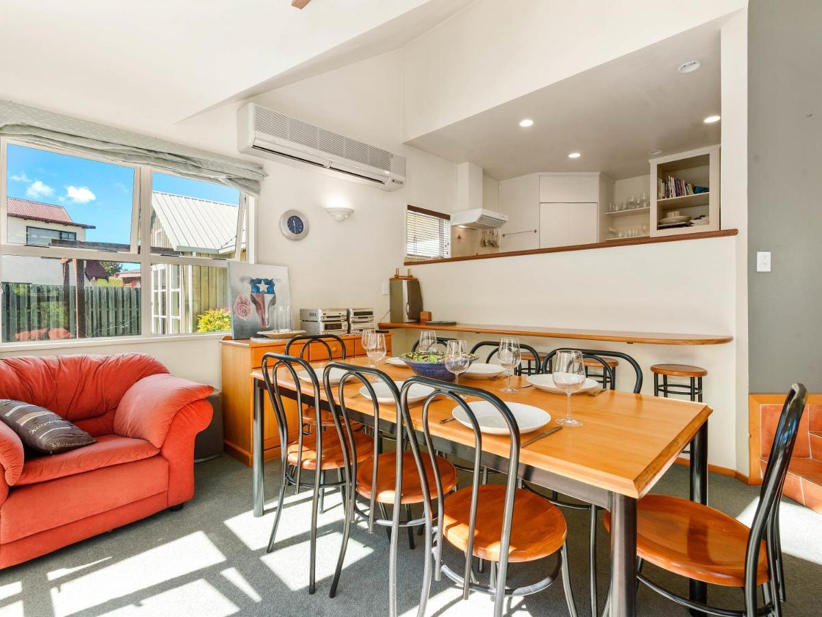 Charming On Cherry - Holiday home Wanaka